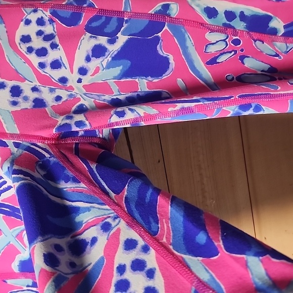 Lilly Pulitzer leggings Size Extra Small NWOT - Picture 4 of 9